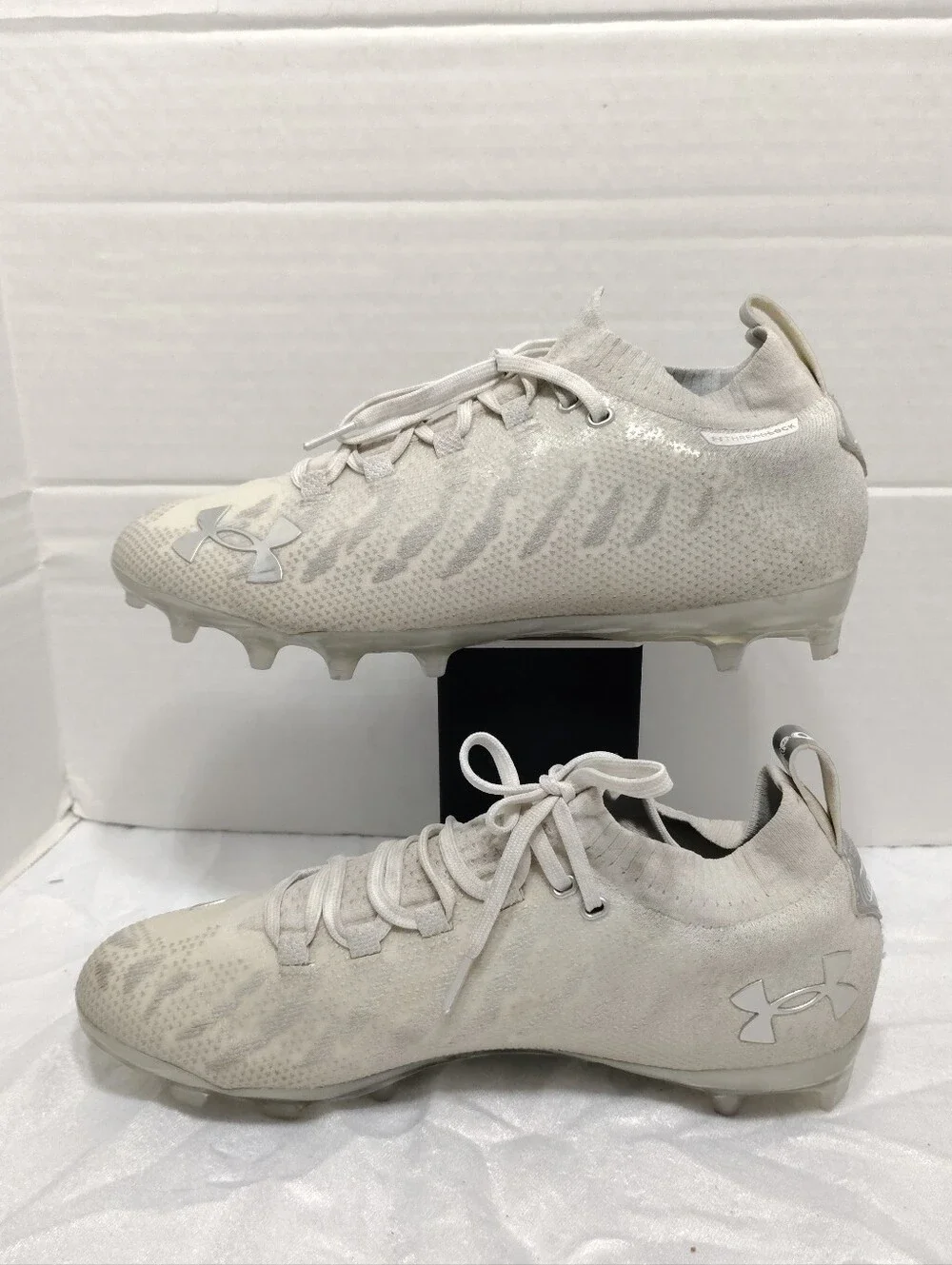 Under Armour Spotlight Lux MC, Men # 9.5 Football Cleats Excellent Condition